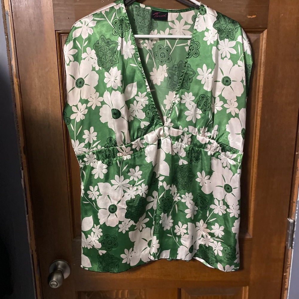 Torrid Emerald and Ivory Floral Blouse
